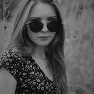 Meet your Posher, Cecily